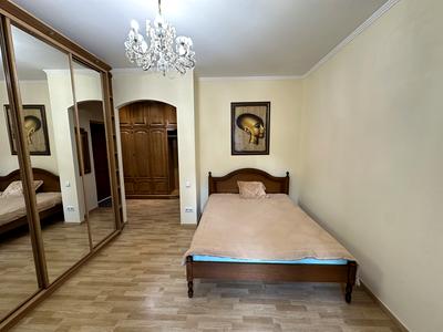 квартира за адресою Еспланадна вул., 32