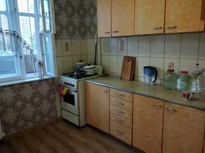 квартира за адресою Київ, Каштанова вул., 8