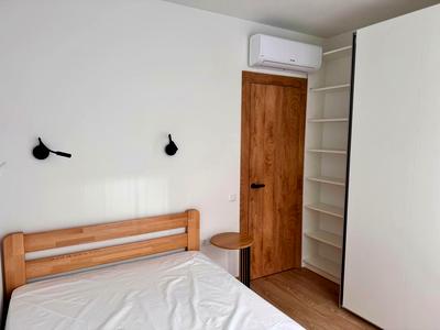 квартира за адресою Салютна вул., 2к18