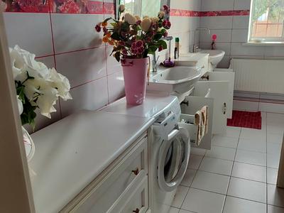 будинок за адресою Михайла Грушевського просп., 318