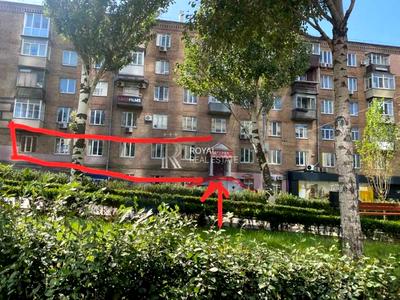 комерційна за адресою Лесі Українки бульв., 7