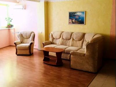 квартира за адресою Літературна вул., 12