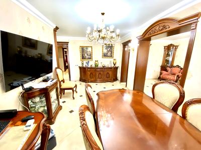 квартира за адресою Кривий Ріг, Українська вул., 1
