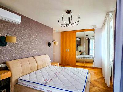 квартира за адресою Голосіївський просп. (40-річчя Жовтня), 95-А