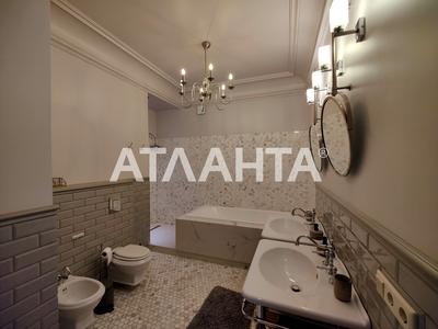 квартира за адресою Довженка вул., 4