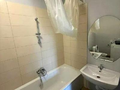 квартира за адресою Джерельна вул., 33