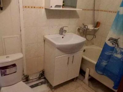 квартира по адресу Строителей ул., 12