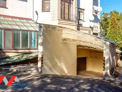 квартира за адресою Клінічна вул., 28
