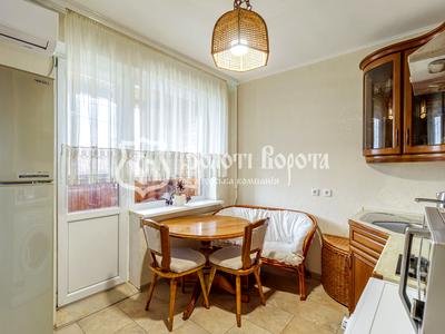 квартира по адресу Зои Гайдай ул., 7-А