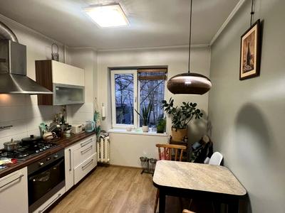 квартира за адресою Микільсько-Слобідська вул., 4