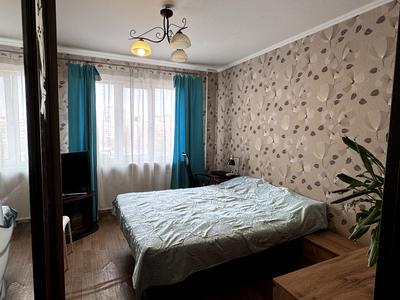 квартира за адресою Академіка Глушкова просп., 23