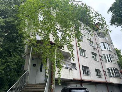 квартира за адресою Карпатська вул., 15а