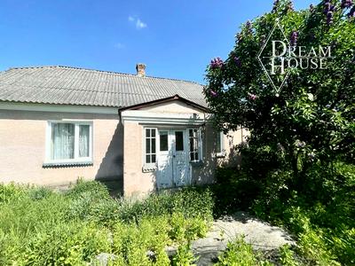 дом по адресу с. Лежница, Центральна