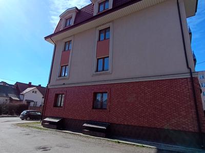 комерційна за адресою Рівне, вул. Пересопницька, 170