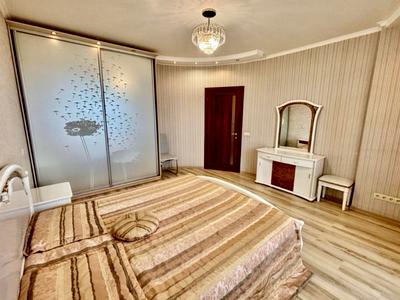 квартира за адресою Київ, Героїв Оборони вул., 10-А