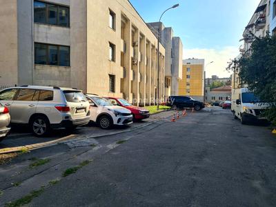комерційна за адресою Степана Ковніра вул. (Ластовського), 5