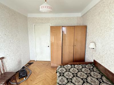квартира за адресою Ореста Левицького вул. (Академіка Курчатова), 8