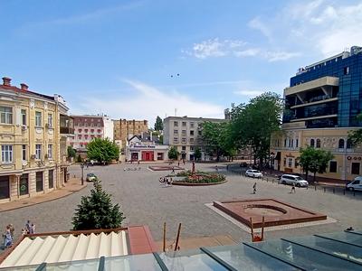 комерційна за адресою Вице Адмирала Жукова, 3/7