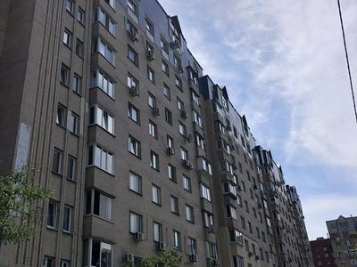 квартира за адресою Анни Ахматової вул., 5