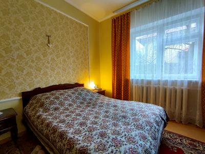 будинок за адресою Композиторів вул.