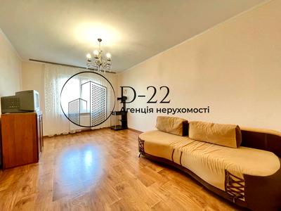 квартира за адресою Ревуцького вул., 54