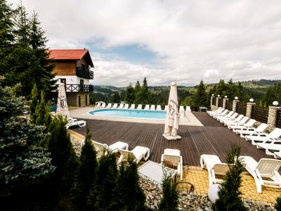 коммерческая по адресу Степана Бандери, 30
