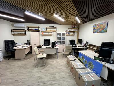 комерційна за адресою Зелена вул., 12
