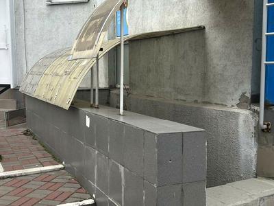 коммерческая по адресу Миколы Бажана просп., 12
