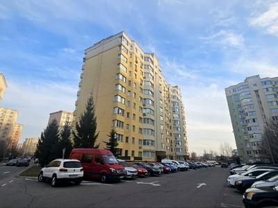 комерційна за адресою Боголюбова вул., 20