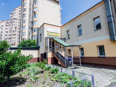 комерційна за адресою Тростянецька вул., 49 А