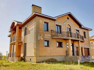 будинок за адресою приозерна