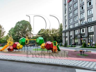 квартира за адресою Любомира Гузара просп. (Космонавта Комарова), 15а
