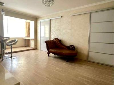 квартира за адресою Тополева вул., 5
