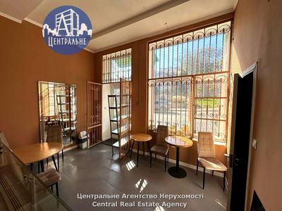 комерційна за адресою Сагайдачного, 23