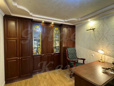 квартира за адресою Драгоманова вул., 12-А