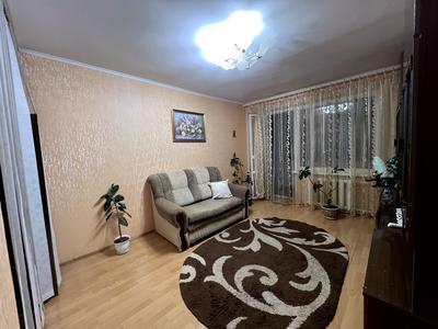 квартира за адресою Тополина вул., 26