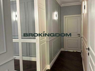 квартира за адресою Регенераторна вул., 4