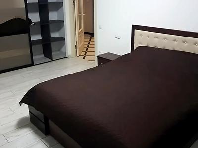 квартира за адресою Андрія Мельника вул., 10 к7