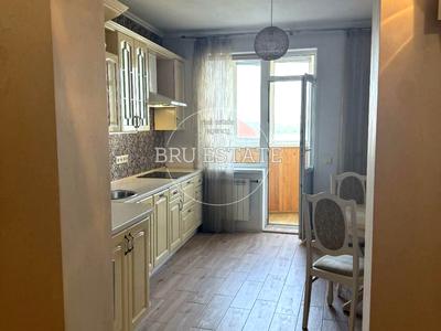 квартира за адресою Дніпровська набережна вул., 23