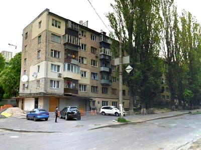 квартира за адресою Василя Тютюнника вул. (Анрі Барбюса), 49