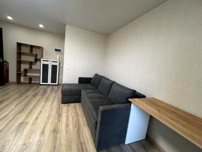 квартира за адресою Академіка Єфремова вул. (Командарма Уборевича), 7