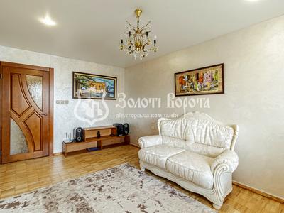 квартира по адресу Зои Гайдай ул., 7-А