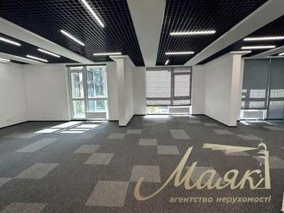комерційна за адресою Джона Маккейна вул. (Івана Кудрі), 1