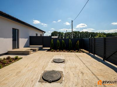 будинок за адресою с. Білогородка, Кринична, 49