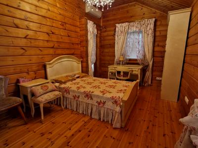 будинок за адресою Вишнева вул.