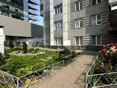 квартира за адресою Дніпровська набережна вул., 1