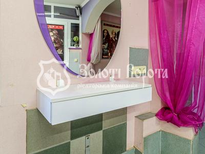 комерційна за адресою Новодарницька вул., 6