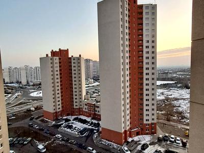 квартира за адресою Милославська вул., 18