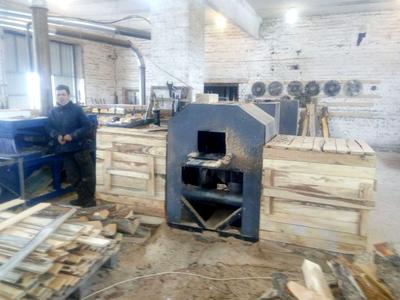 коммерческая по адресу Конституции, 5