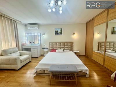 квартира за адресою Печерський узвіз, 8